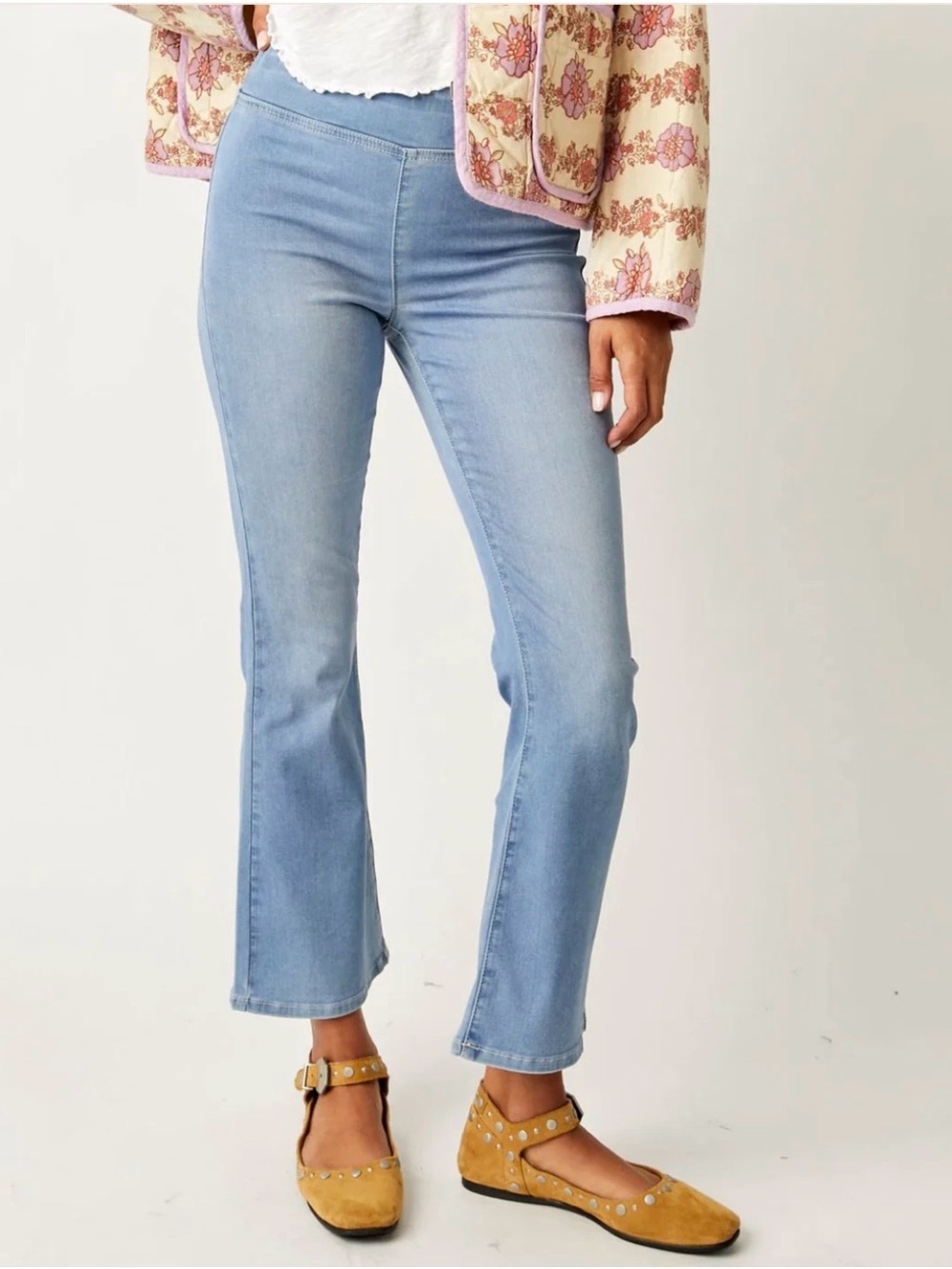 NWT We The Free In My Feelings Pull On Mid Rise Boot Crop Jeans Medium